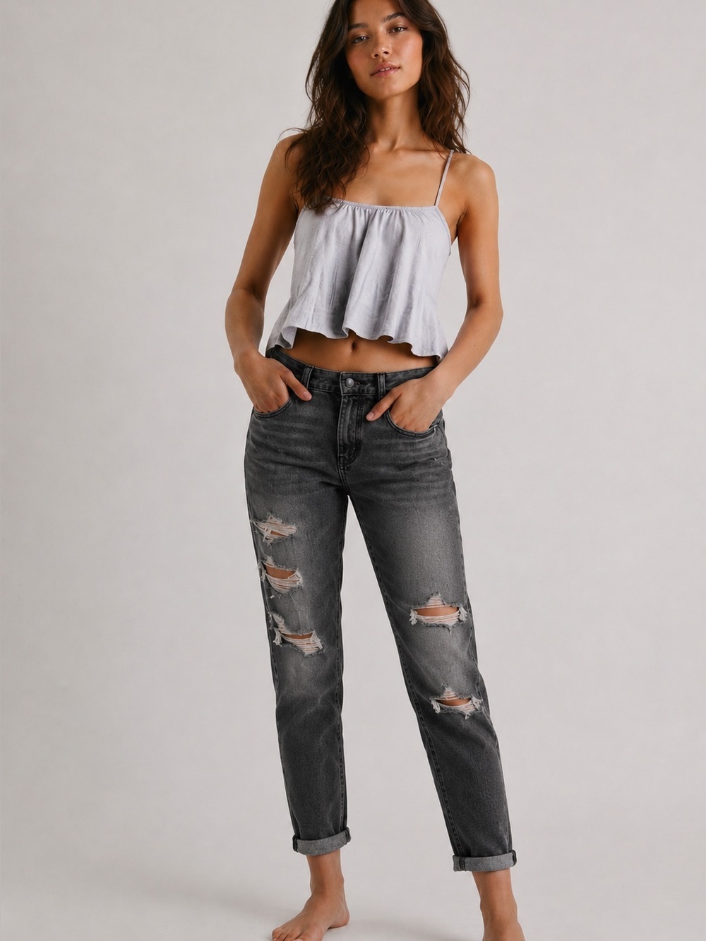 ❤️HOST PICK❤️Faded black American Eagle Tomgirl jeans
